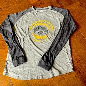 Iowa Hawkeye long sleeve t-shirt, large